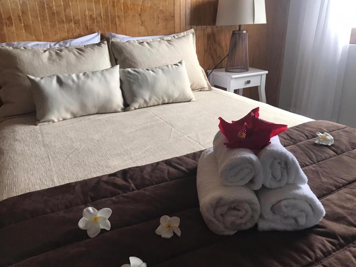 Teanehi Bed & Breakfast Hanga Roa Exterior foto
